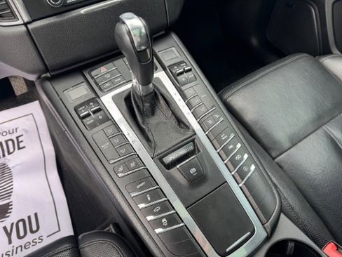 Used 2017 Porsche Macan GTS image 12