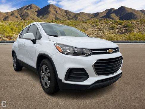 Used 2019 Chevrolet Trax LS image 5