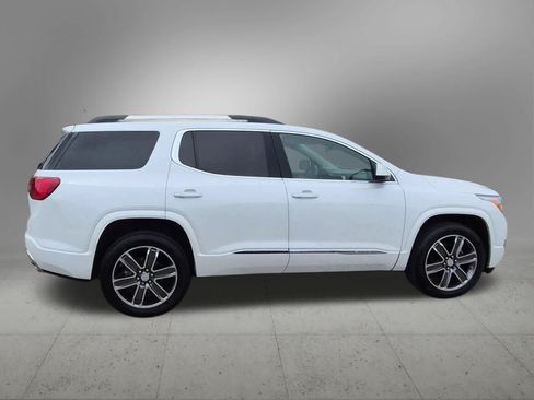 Used 2019 GMC Acadia Denali w/ Technology Package AWD/4WD image 7
