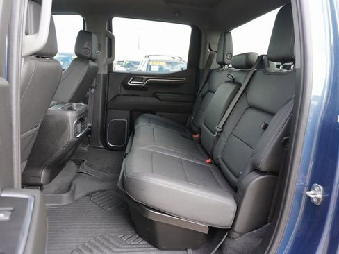 Used 2024 Chevrolet Silverado 1500 LTZ AWD/4WD image 17