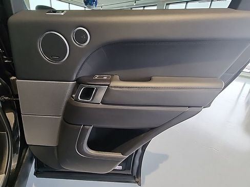 Used 2019 Land Rover Range Rover Sport HSE image 23