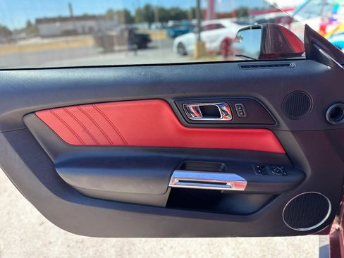 Used 2017 Ford Mustang Premium RWD image 15