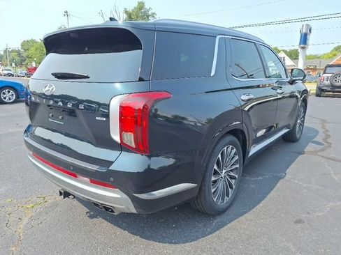 Used 2023 Hyundai Palisade Calligraphy w/ Cargo Package AWD/4WD image 3