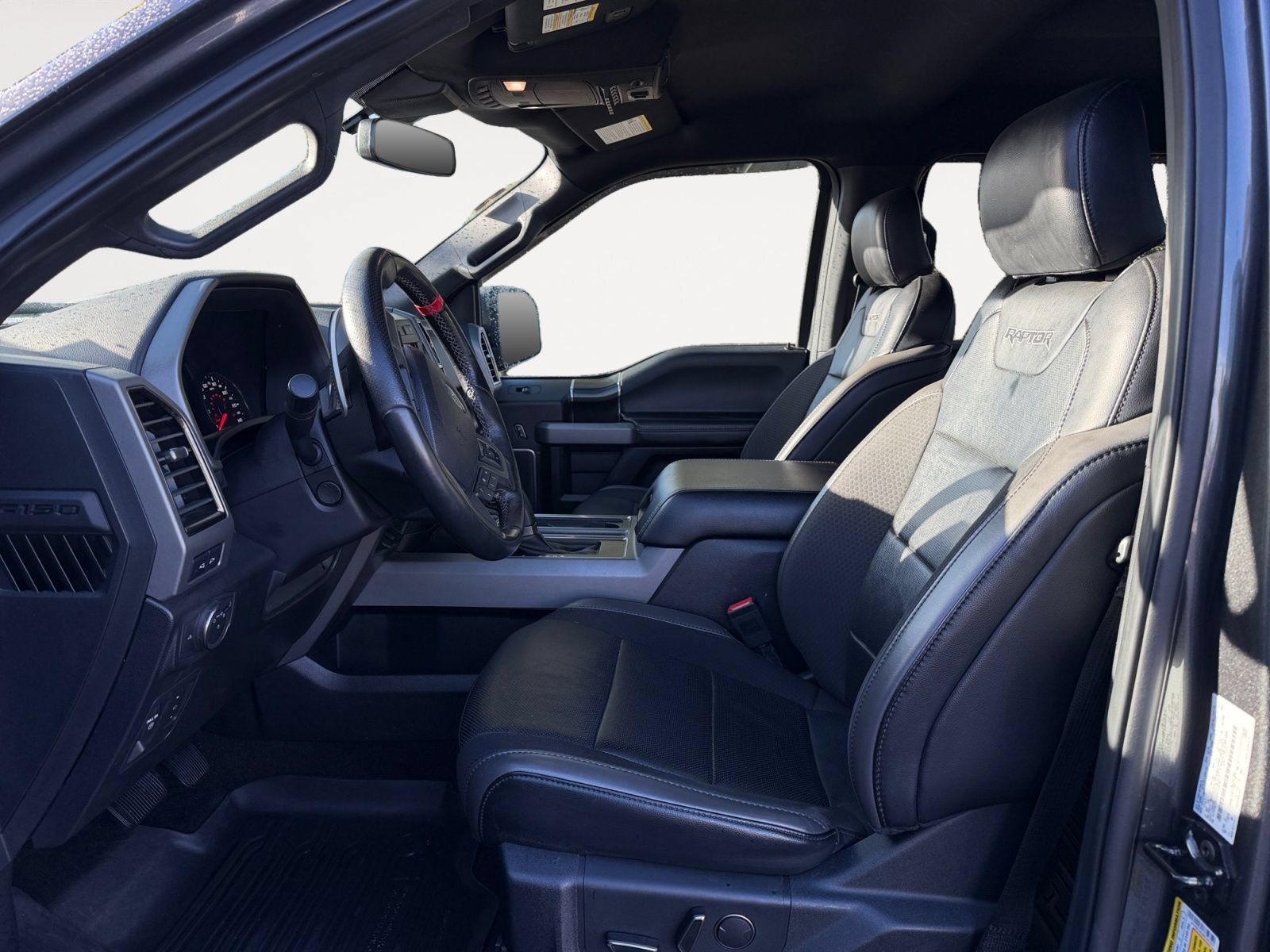 Used 2019 Ford F150 Raptor w/ Equipment Group 802A Luxury AWD/4WD image 9