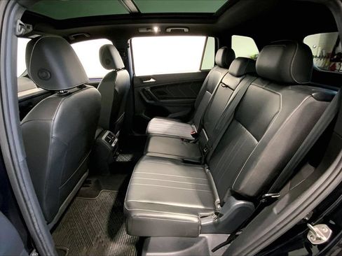 Used 2024 Volkswagen Tiguan SE R-Line FWD image 19