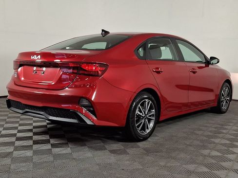 Used 2023 Kia Forte LXS w/ LXS Technology Package FWD image 9