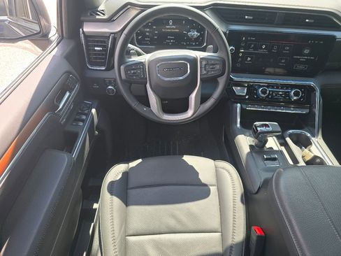 Used 2026 GMC Sierra 1500 Denali w/ Technology Package AWD/4WD image 23