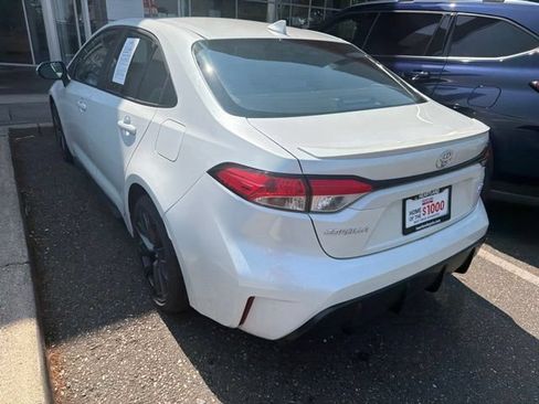 Used 2026 Toyota Corolla SE FWD image 5