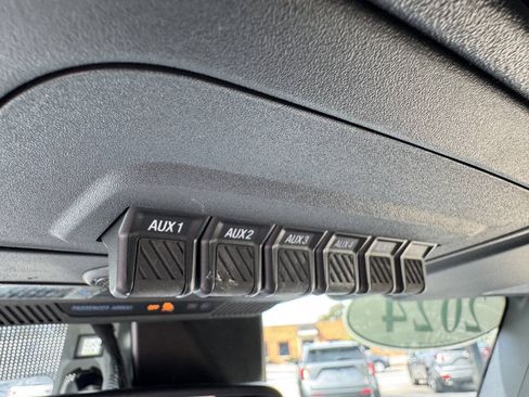 Used 2024 Ford Bronco Big Bend AWD/4WD image 15