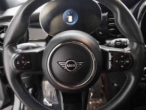 Used 2022 MINI Cooper 4-Door Hardtop FWD image 12