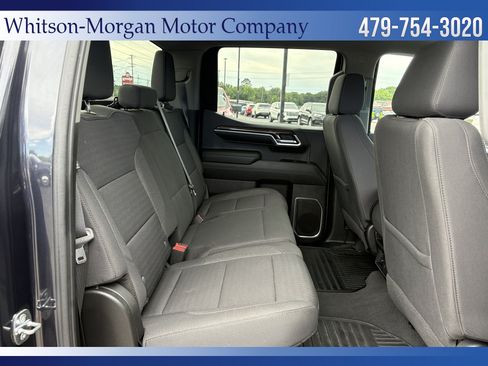 Used 2022 Chevrolet Silverado 1500 LT AWD/4WD image 36