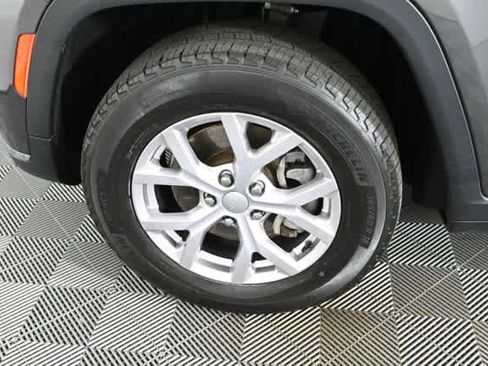 Used 2021 Jeep Grand Cherokee L Limited image 32