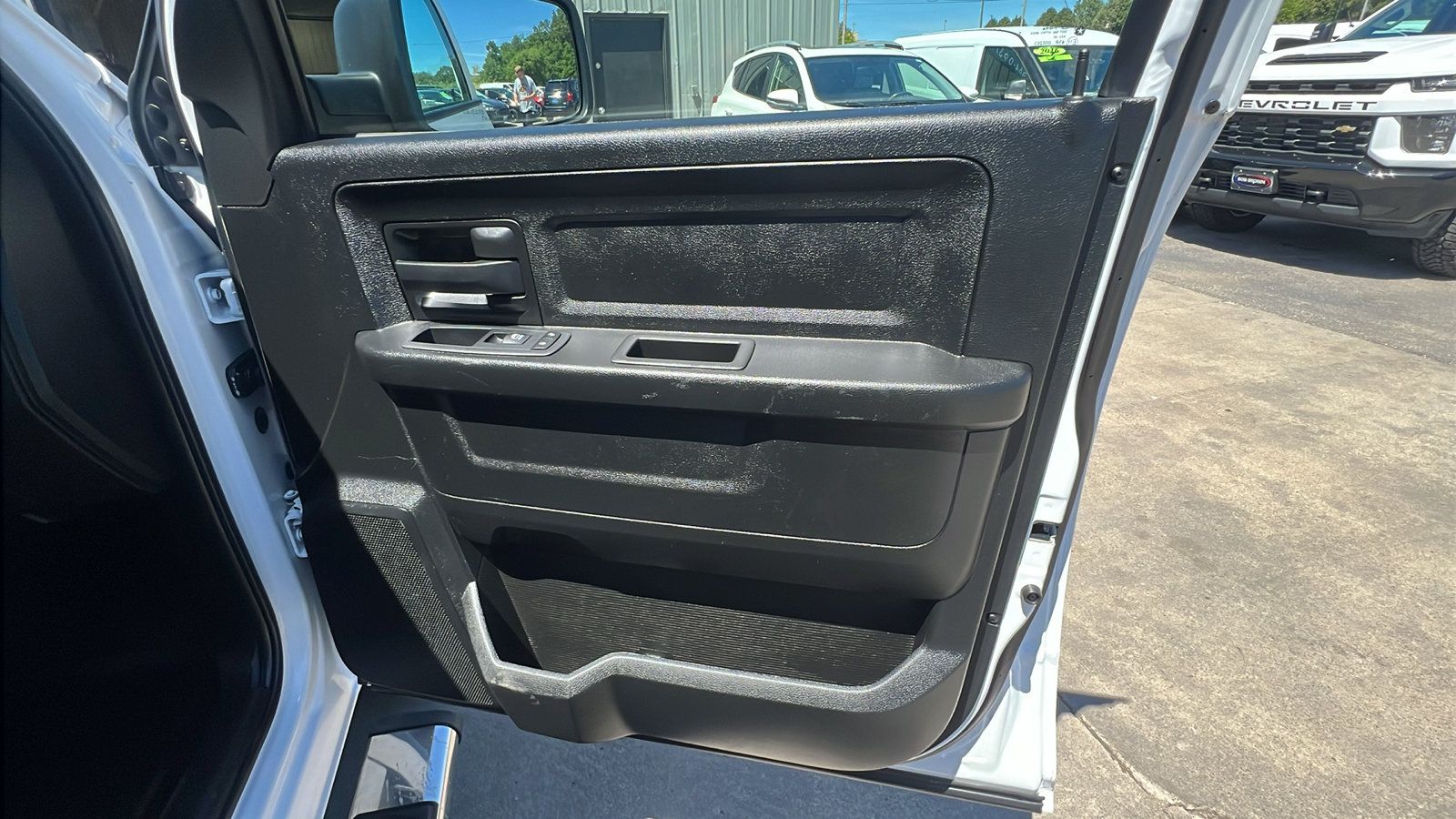 Used 2019 RAM 1500 Tradesman w/ Chrome Appearance Group AWD/4WD image 19