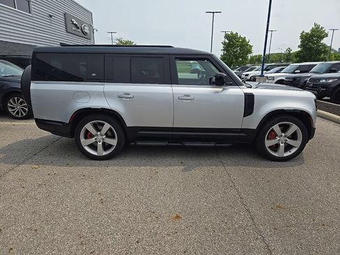 Certified 2024 Land Rover Defender 130 X AWD/4WD image 4