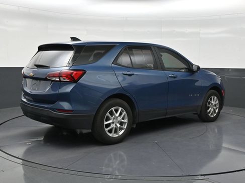 Used 2024 Chevrolet Equinox LS FWD image 5