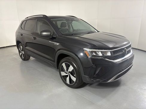 Used 2024 Volkswagen Taos S image 2