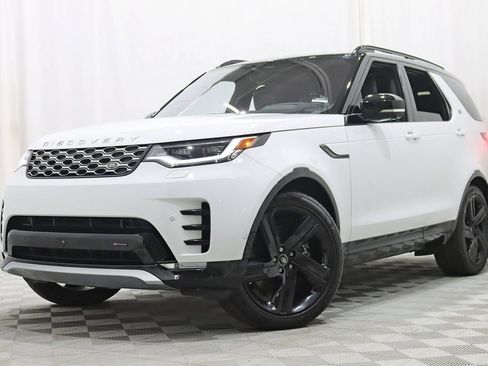 Used 2023 Land Rover Discovery Metropolitan Edition image 7