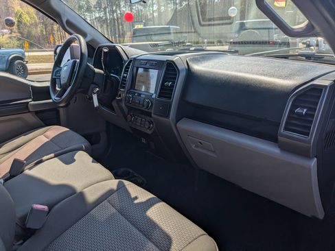 Used 2019 Ford F150 XLT image 25
