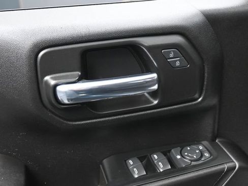 Used 2024 Chevrolet Silverado 1500 Custom w/ Turbomax Blackout Package AWD/4WD image 8