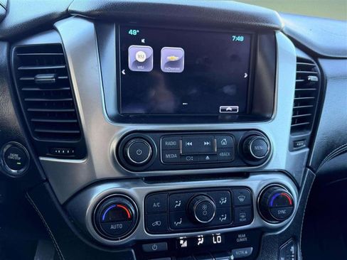 Used 2017 Chevrolet Suburban Premier image 29