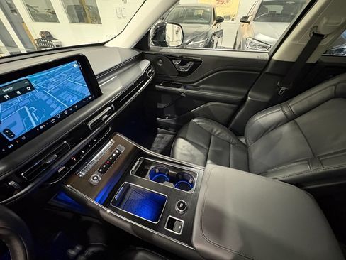 Used 2025 Lincoln Aviator Reserve w/ Illumination Package AWD/4WD image 29
