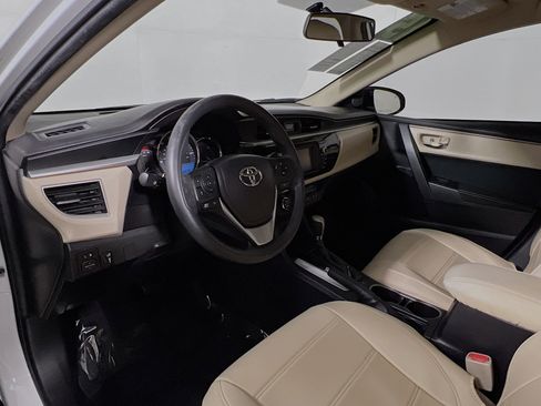 Used 2015 Toyota Corolla LE image 29