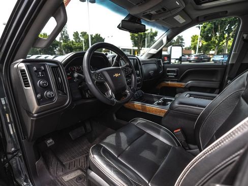 Used 2019 Chevrolet Silverado 3500 High Country AWD/4WD image 27