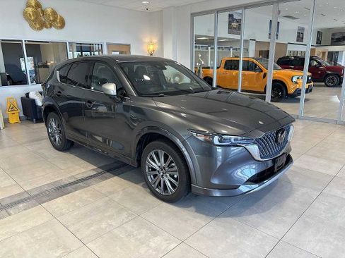 Used 2024 MAZDA CX-5 Signature image 1