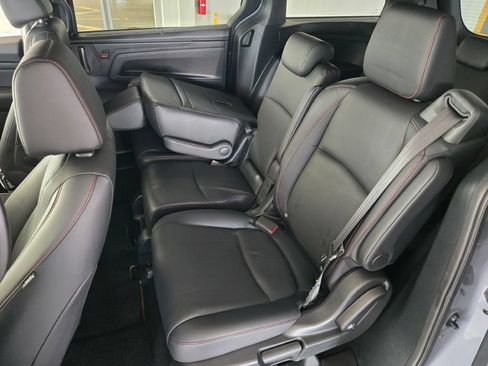Used 2023 Honda Odyssey Sport image 17