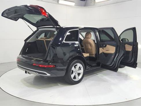 Used 2020 Audi Q7 3.0T Premium w/ Convenience Package image 50