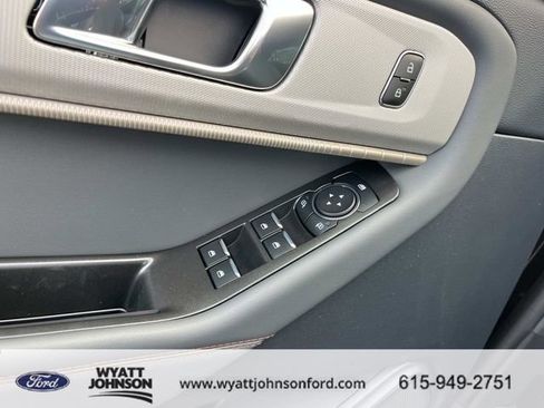 New 2026 Ford Explorer Active RWD image 23