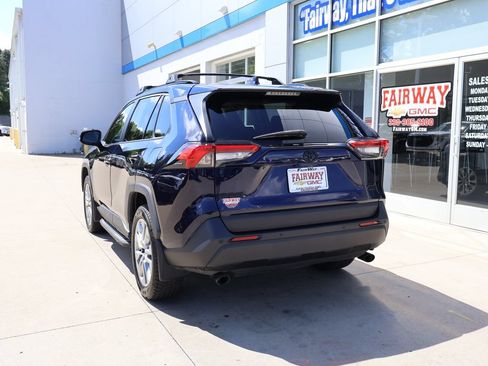 Used 2023 Toyota RAV4 XLE Premium AWD/4WD image 8
