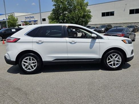 Used 2024 Ford Edge SEL AWD/4WD image 9