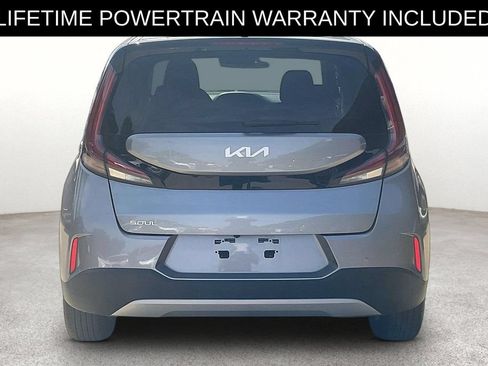 Used 2025 Kia Soul LX w/ LX Technology Package FWD image 5