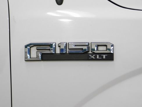 Used 2018 Ford F150 XLT w/ Heavy-Duty Payload Package image 13