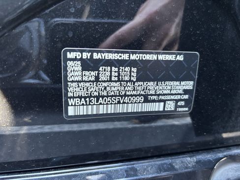 Certified 2025 BMW 330i Sedan RWD image 36