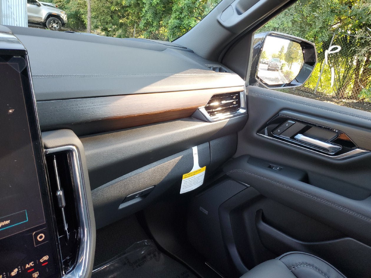New 2027 GMC Yukon Denali w/ Sun & Power Step Package RWD image 25