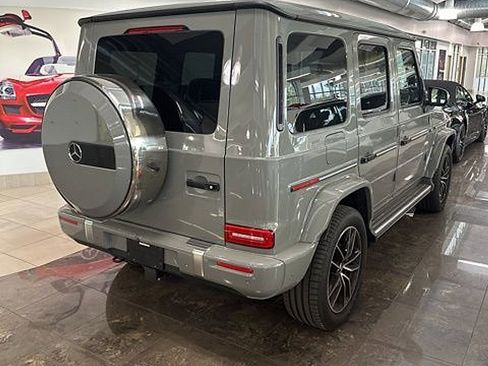 Used 2025 Mercedes-Benz G 550 image 3
