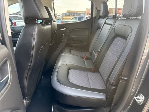 Used 2017 Chevrolet Colorado Z71 image 24