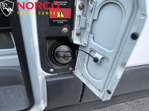 Used 2016 Mercedes-Benz Sprinter 2500 image 14