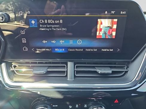 Used 2025 Chevrolet Trax RS w/ Driver Confidence Package FWD image 21