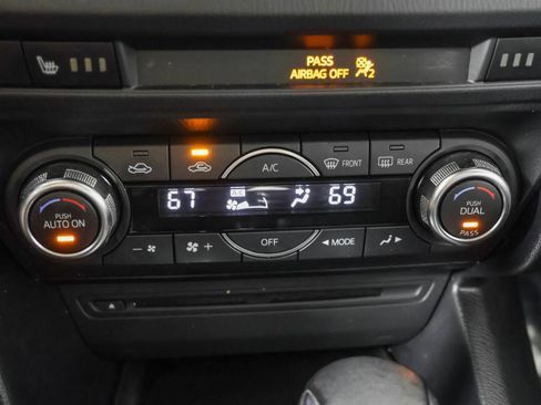 Used 2016 MAZDA MAZDA3 i Grand Touring FWD image 32