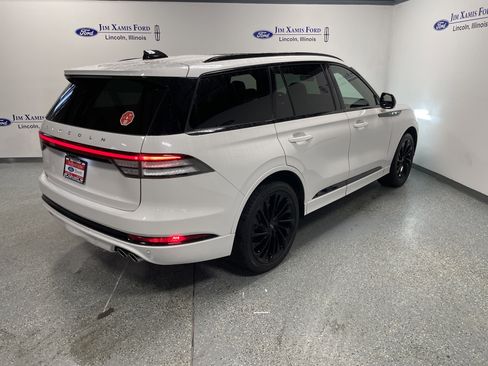 Used 2025 Lincoln Aviator Reserve w/ Equipment Group 201A image 6