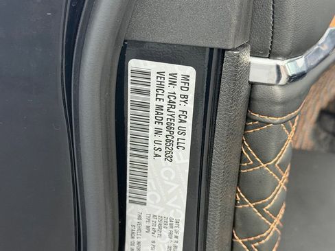 Certified 2023 Jeep Grand Cherokee Summit AWD/4WD image 41