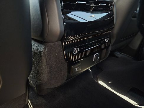 New 2026 Jeep Grand Wagoneer Summit AWD/4WD image 12