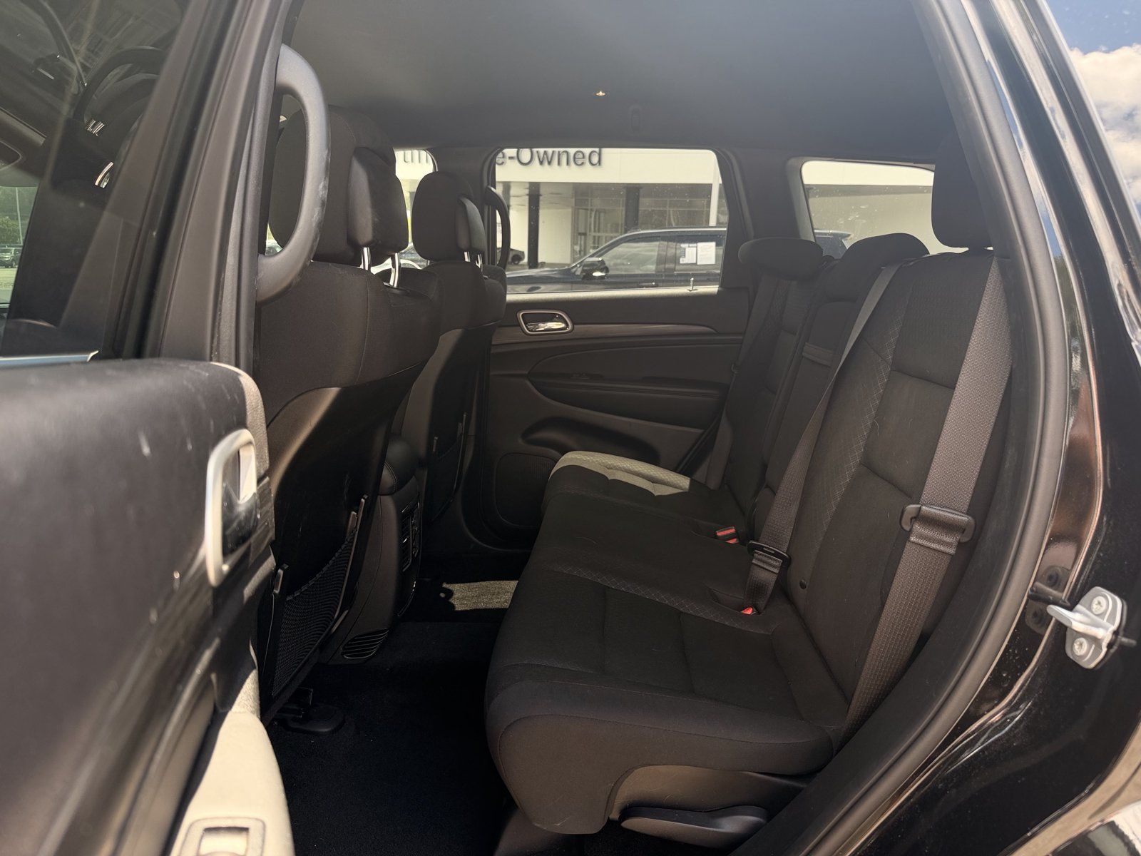 Used 2022 Jeep Grand Cherokee Laredo E AWD/4WD image 28