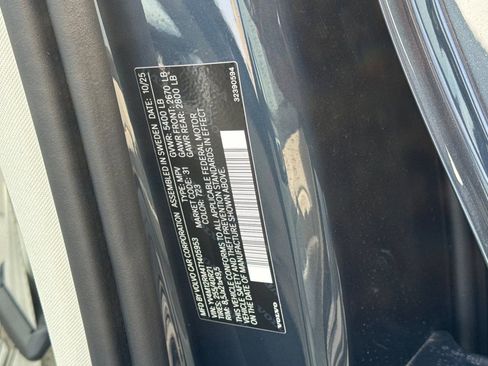 New 2026 Volvo XC60 B5 Ultra w/ Protection Package Premier image 35