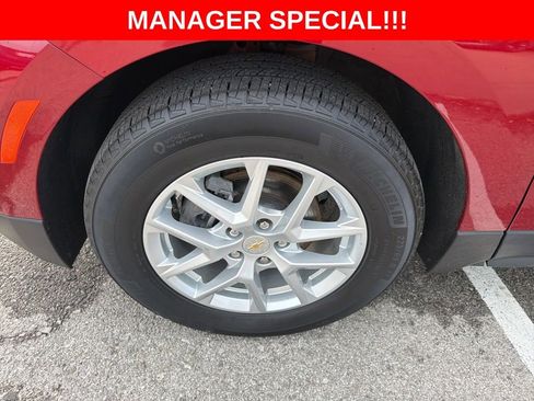 Used 2024 Chevrolet Equinox LT w/ LPO, Floor Liner Package FWD image 9