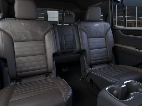 New 2027 GMC Acadia Denali Ultimate w/ LPO, Floor Liner Package AWD/4WD image 17