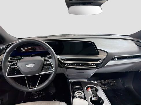 Certified 2024 Cadillac Lyriq Luxury w/ LPO, Floor Liner Package AWD/4WD image 25